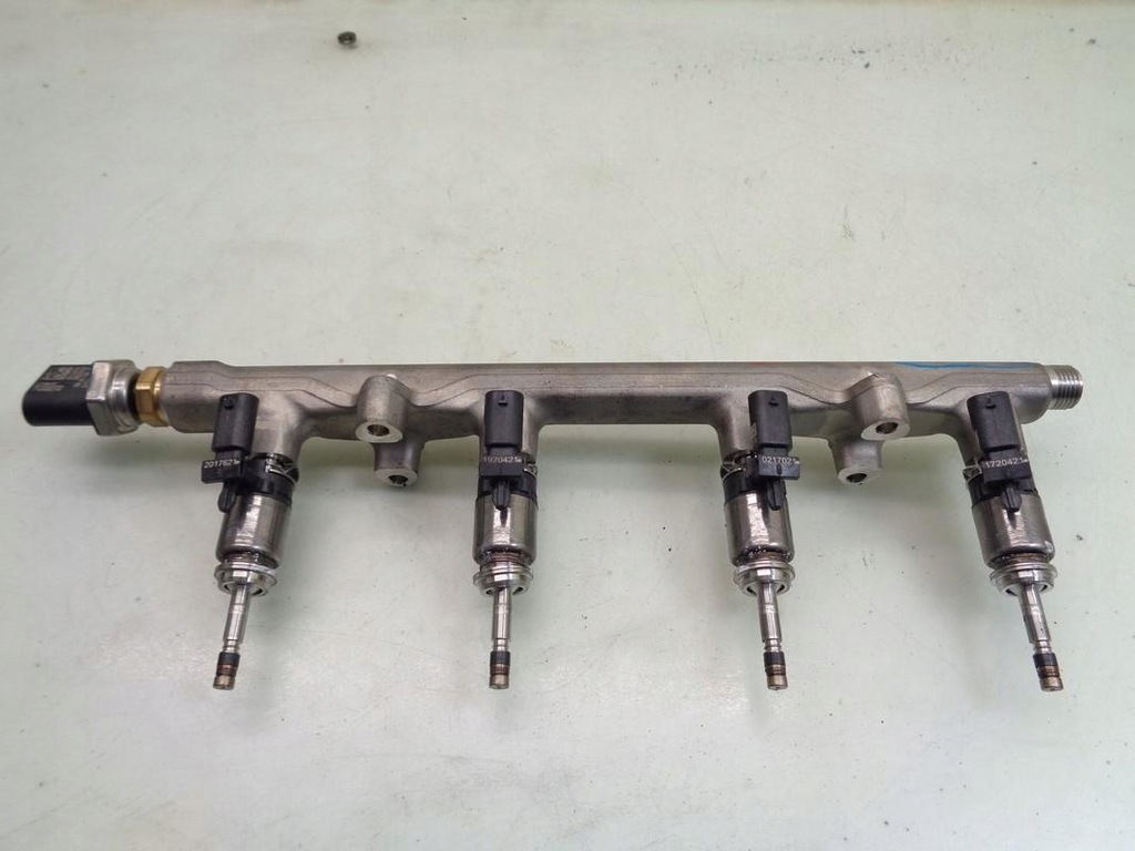 фото №1, Молдинг упорскування форсунки vw t-roc 1.5 tsi 21r