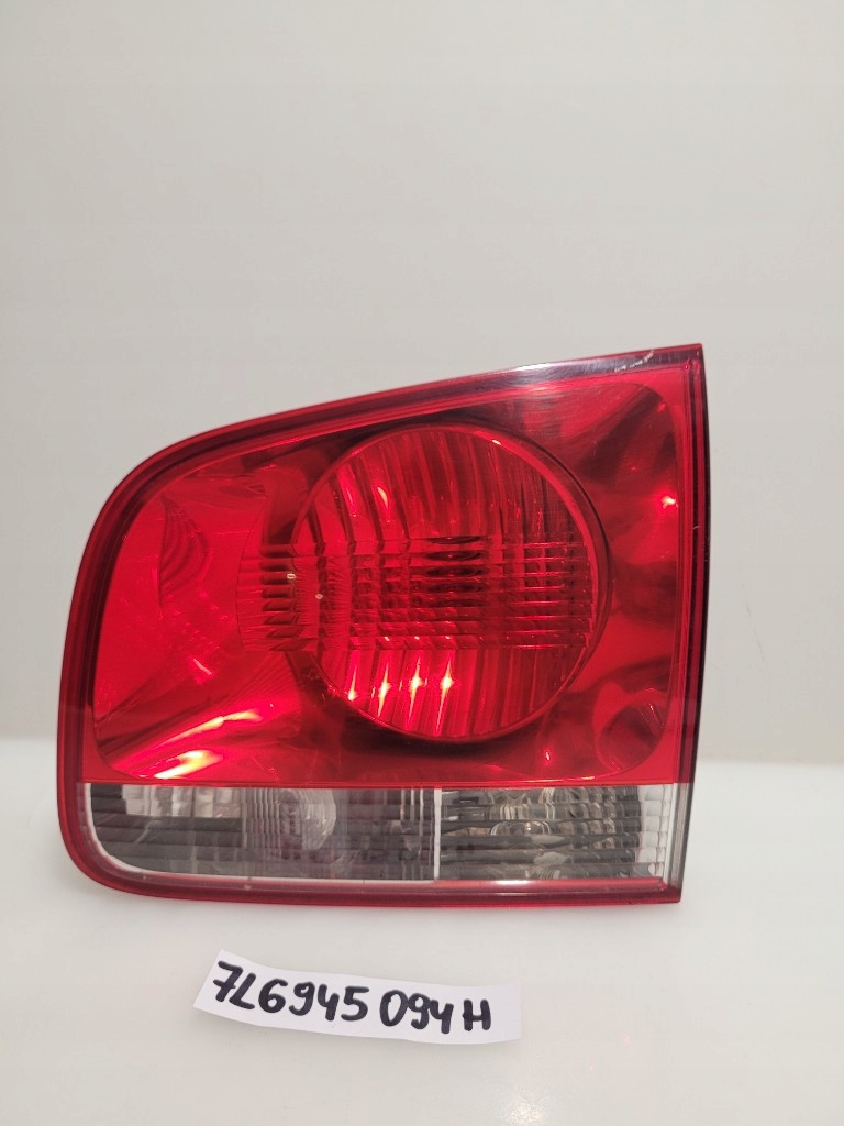 фото №1, Vw touareg 7l лампа w крышка задняя правая 7l6945094h