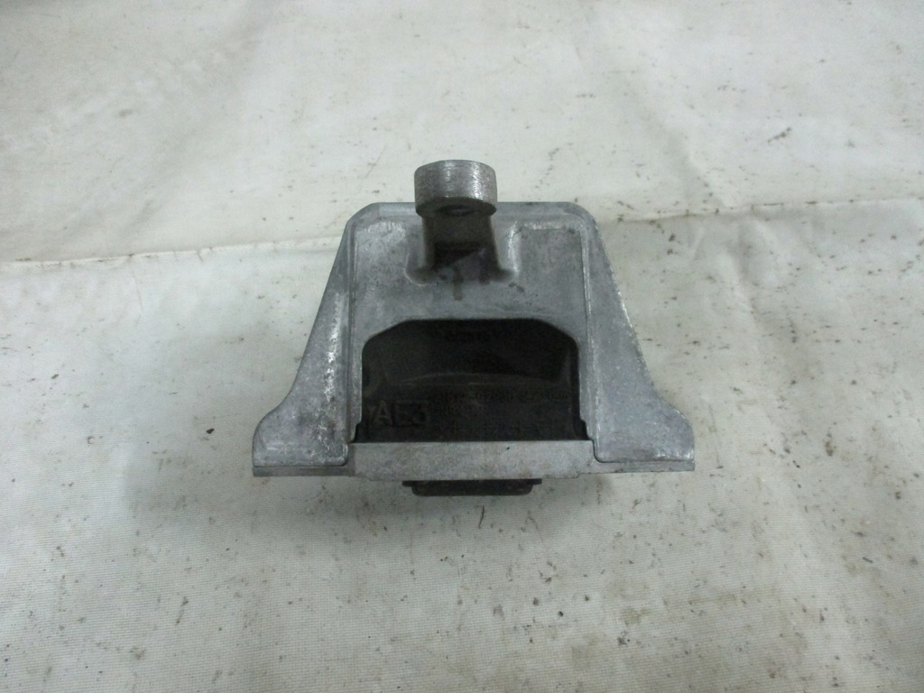 фото №9, Подушка двигуна hyundai ioniq kia niro 1,6 hybrid 21810-g2000