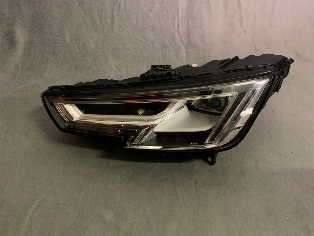 фото №1, Audi a4 b9 лампа ліва full led лівий kompletny usa