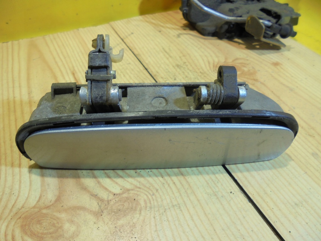 фото №9, Замок ручка правый задняя audi a6 c5 4b0839016b