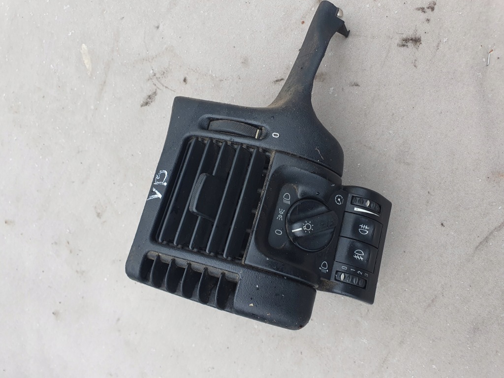 фото №6, Панель обдув ручки opel vectra b 96-99 4d l147 1.6 przed lift