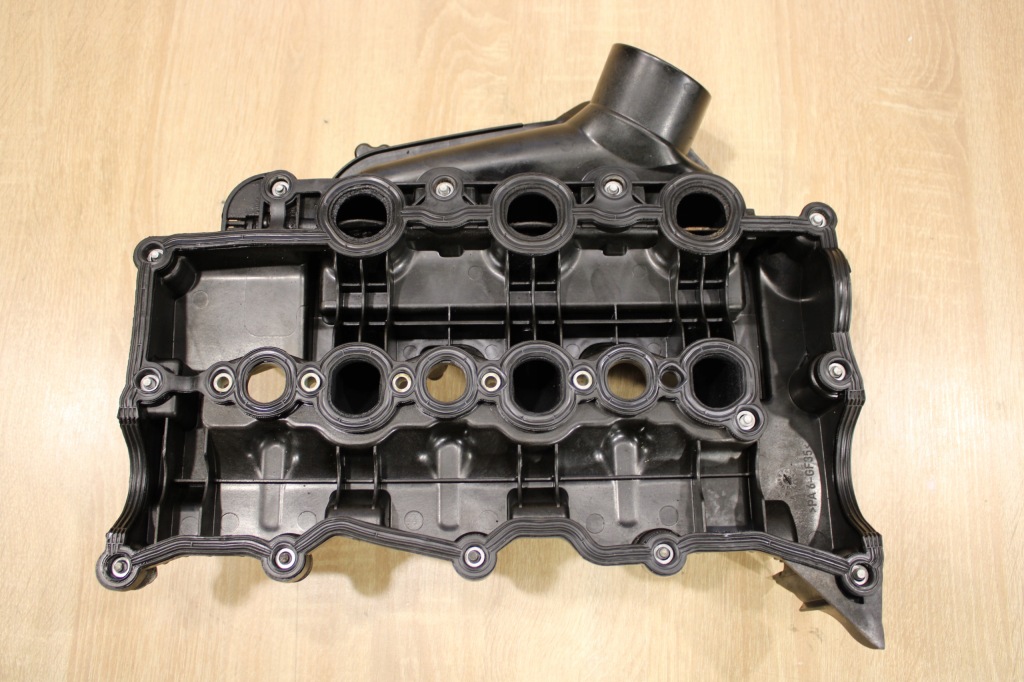 фото №5, Крышка клапанов правая jaguar xf x250 2.7 v6 207 km