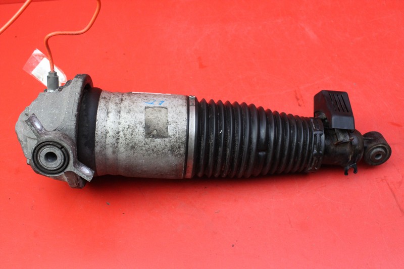 фото №1, Амортизатор левый задняя задний audi q7 4l 07r