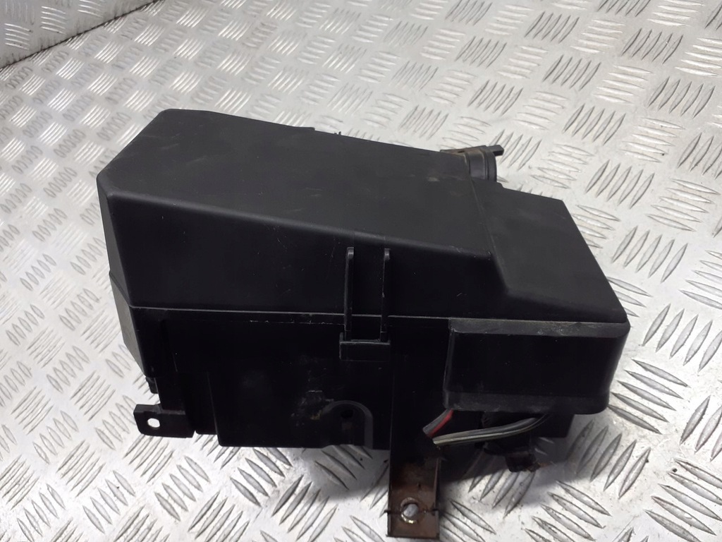 фото №1, Коробка запобіжників mazda 6 gg 1.8