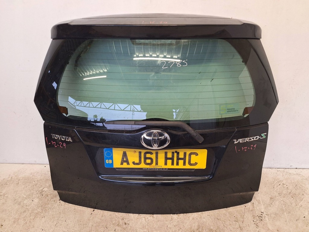 фото №1, Toyota verso s 11-16 крышка багажника задняя 209