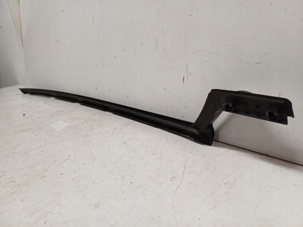 фото №8, Kia sportage 5 v 21- молдинг стекло левая передняя 86130p1000