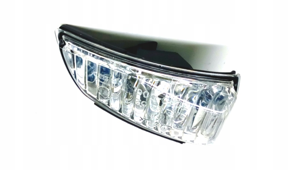 фото №1, Volvo c70 s40 v50 правый поворотник зеркало оригинальный номер