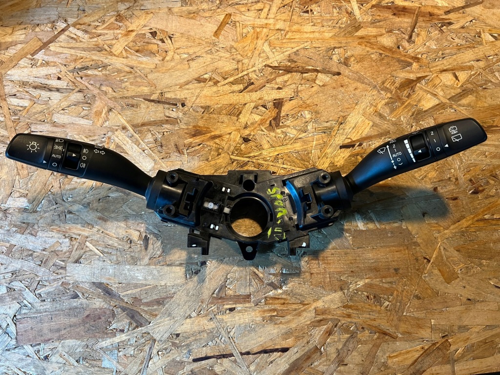 фото №1, Перемикачі перемикач kia sportage iv lift