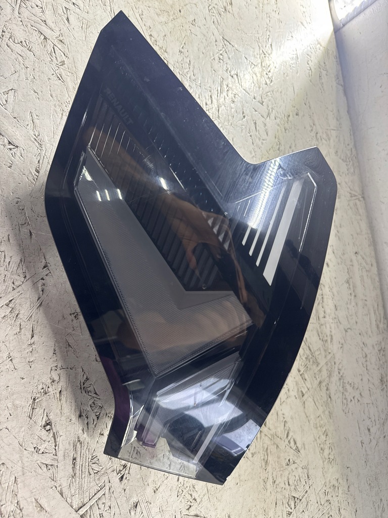 фото №1, Renault scenic v e-tech 24- лампа задня ліва led europa