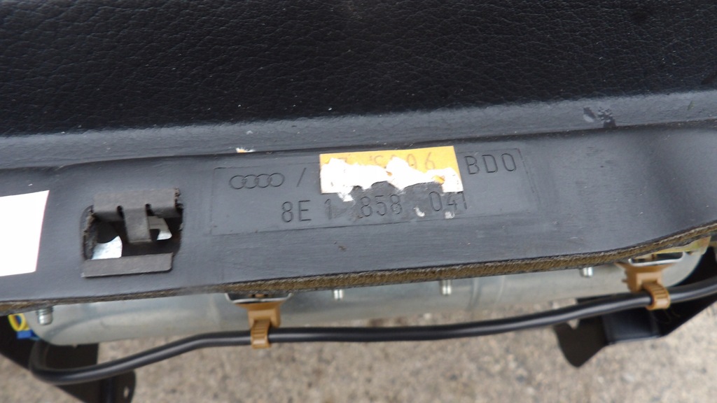 фото №9, Audi a4 b6 панель приладів приладова czarna soul подушка