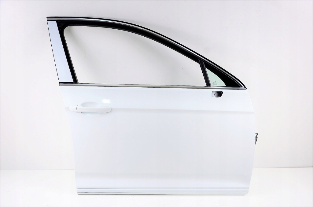 фото №1, Vw passat b8 двері перед праве білий lc9a ідеальний стан