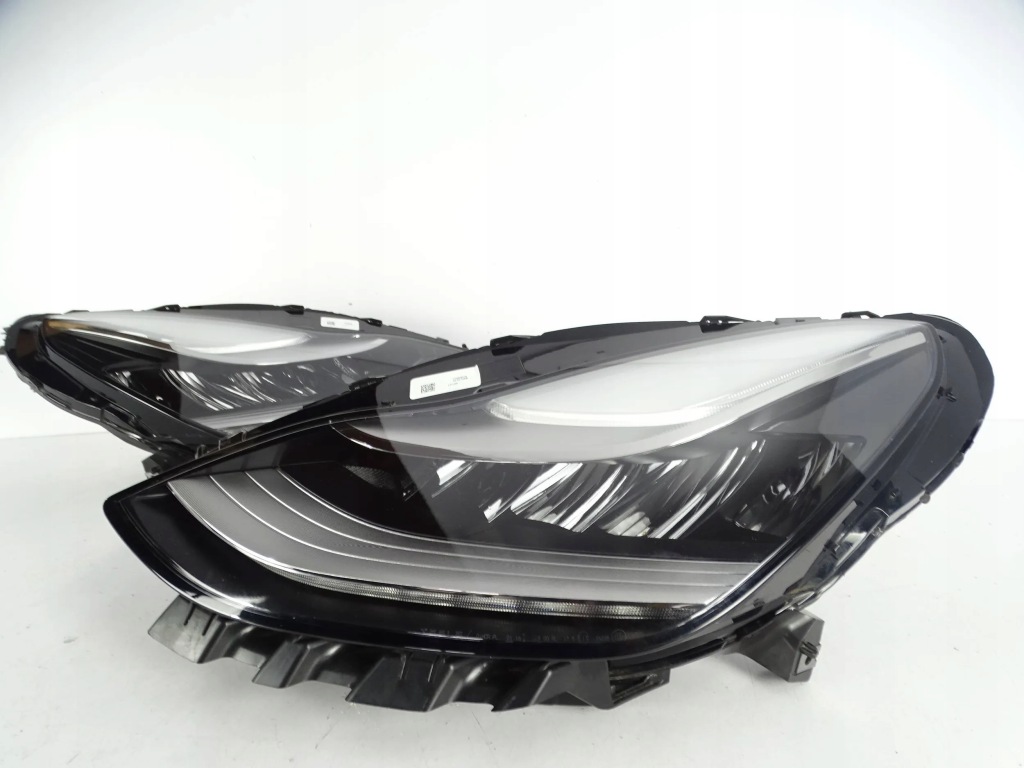 Фара перед передняя левая tesla 3 full led Доставка