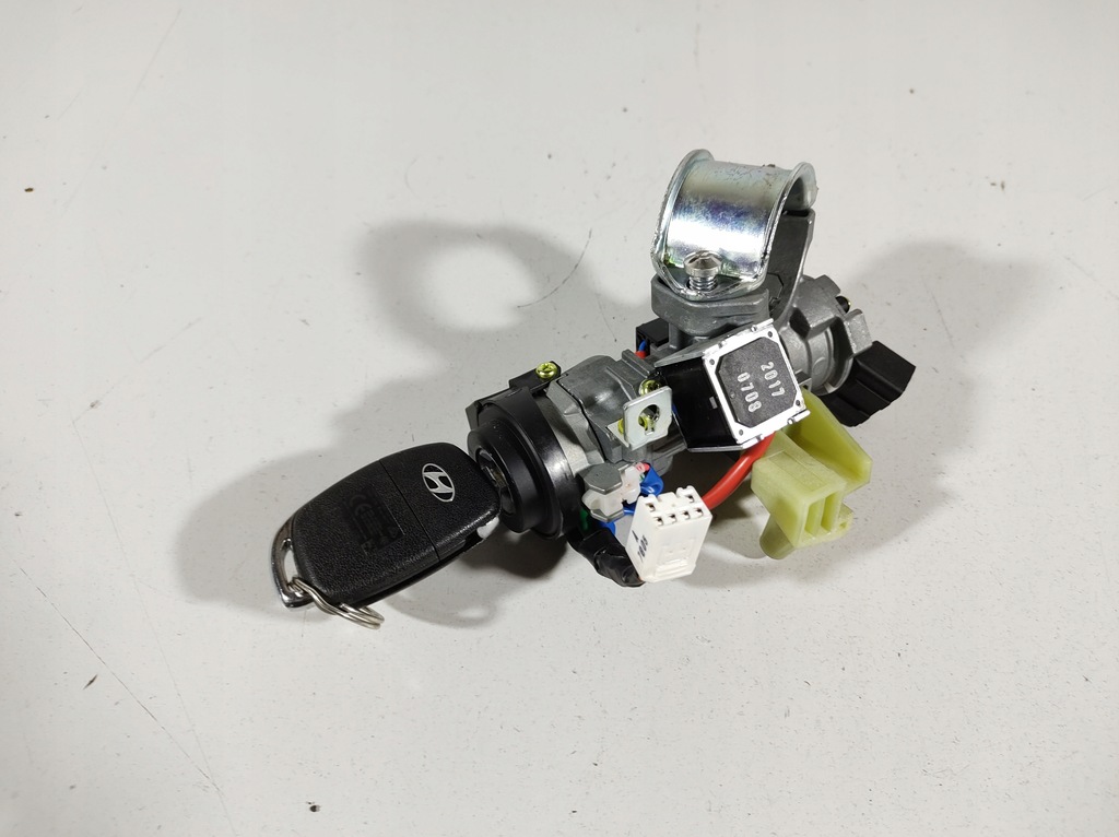 фото №4, Hyundai ioniq 17r- замок зажигания ключ