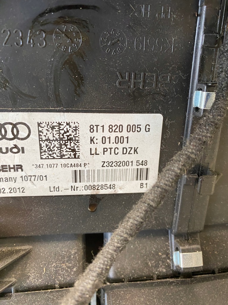 фото №8, Audi a4 b8 lift обігрівач повітродувка 8t1820005g