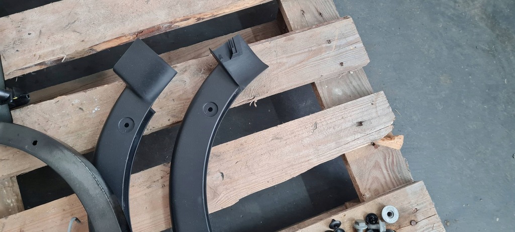 фото №6, A4 b9 8w s4 петля петли крышки задняя sedan ly9t 2x 8w5827306a 8w5827305a