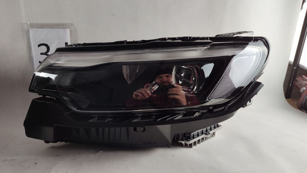 Jeep compass рестайлинг  full led левый правая  фара оригинальные фара левая правый Недорого