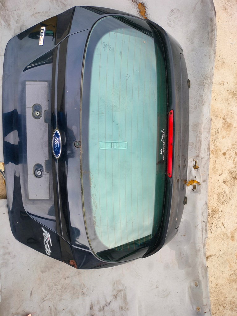 фото №1, Ford fiesta mk7 крышка багажника задняя 3d