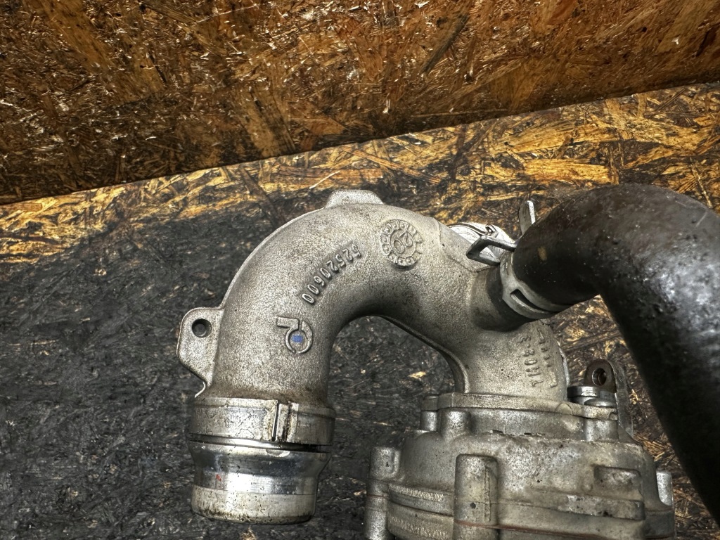 фото №3, Насос wody stelvio giulia 2.0t 05048124af