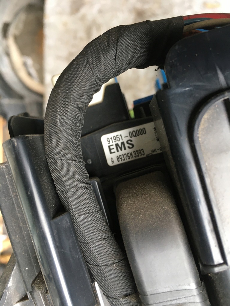 фото №5, Kia ceed i lift 09-12 1.6 crdi корпус запобіжників