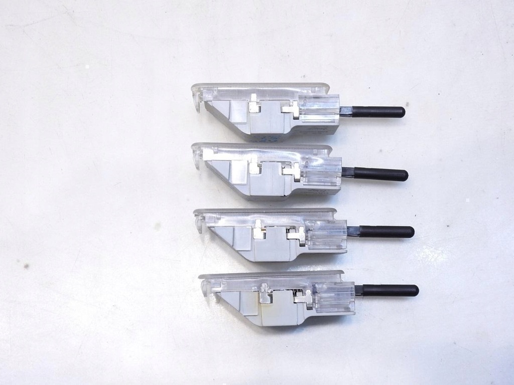 фото №5, Лампа освітлення бардачка c4 grand picasso i