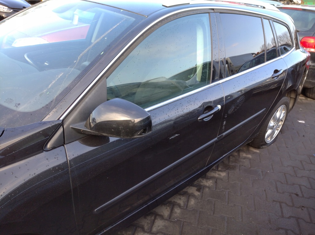 фото №13, Renault laguna iii 3 дверь перед левая nv676 чёрные