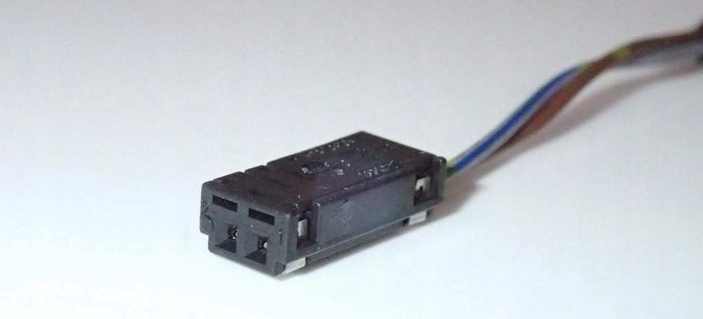 фото №5, Колодка штекер електропроводка audi 4b0972623