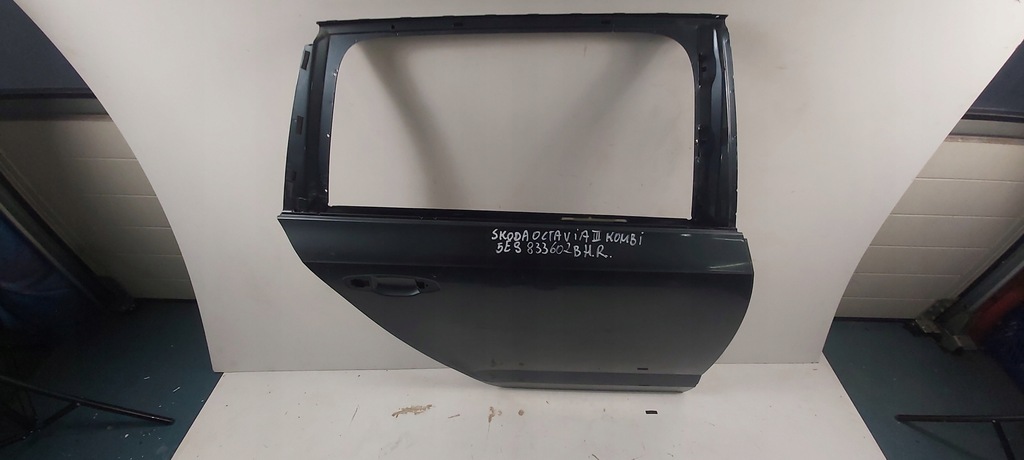 фото №1, Skoda octavia iii kombi 5e9833602b двері правий задня