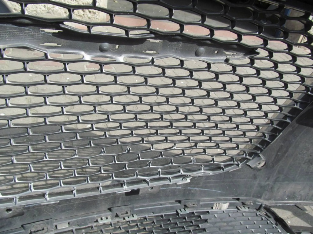 Chrysler 300c 14-23 бампер перед передний kol px8 c408 в Украине