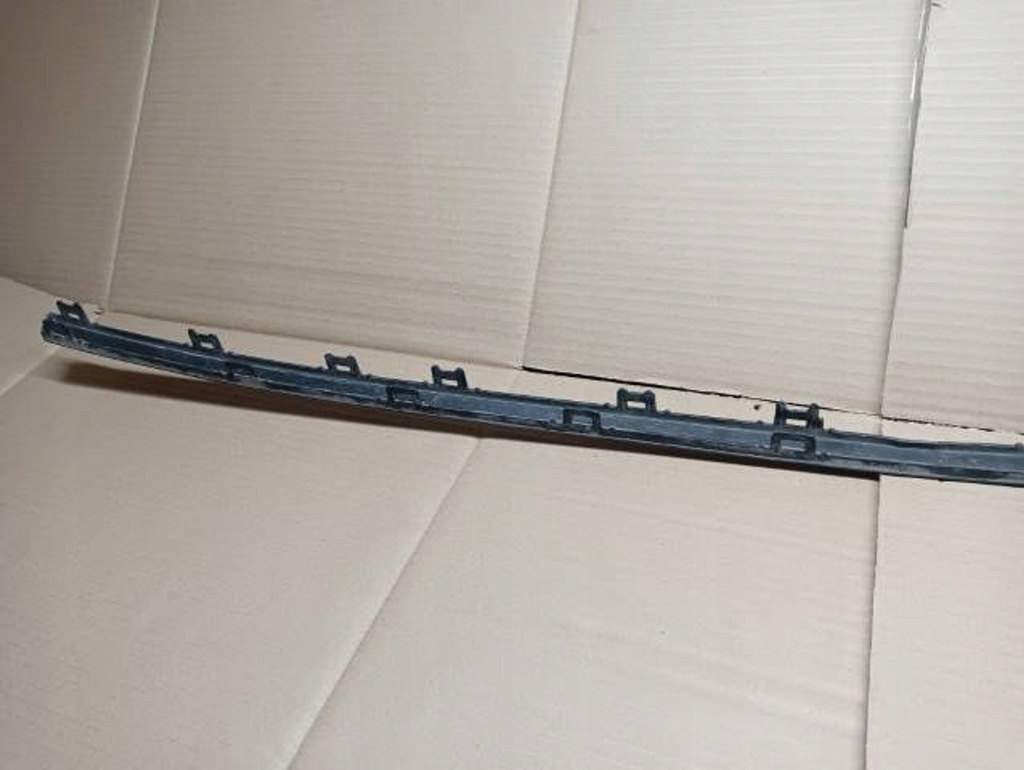 фото №6, M29 молдинг накладка-спойлер бампера задняя skoda enyaq 5lg807823