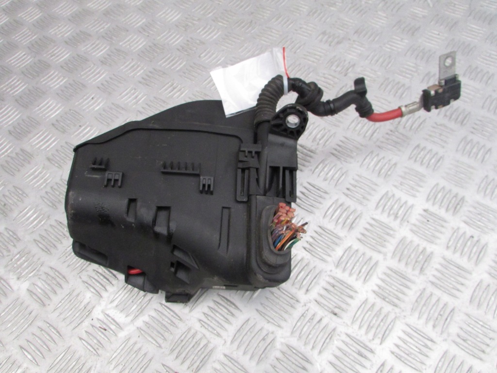 фото №4, Корпус коробка предохранителей volvo s80 ii 2.4 07