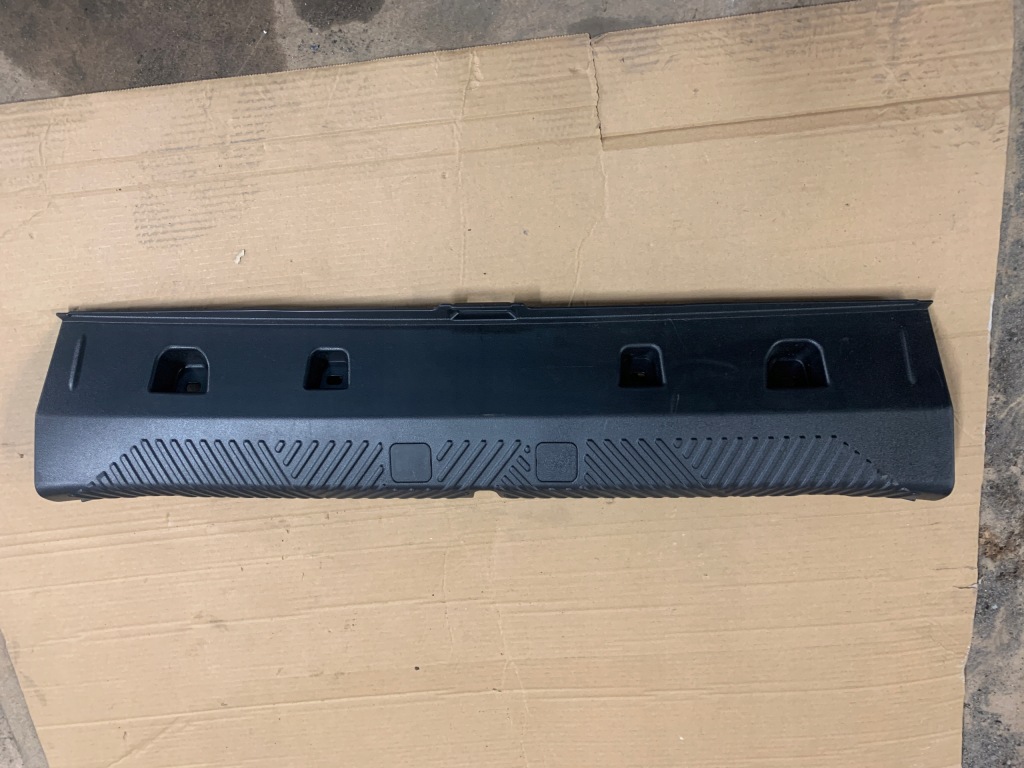 фото №1, Bmw 5 g60 защита корпус заглушка пол багажника 5a01789