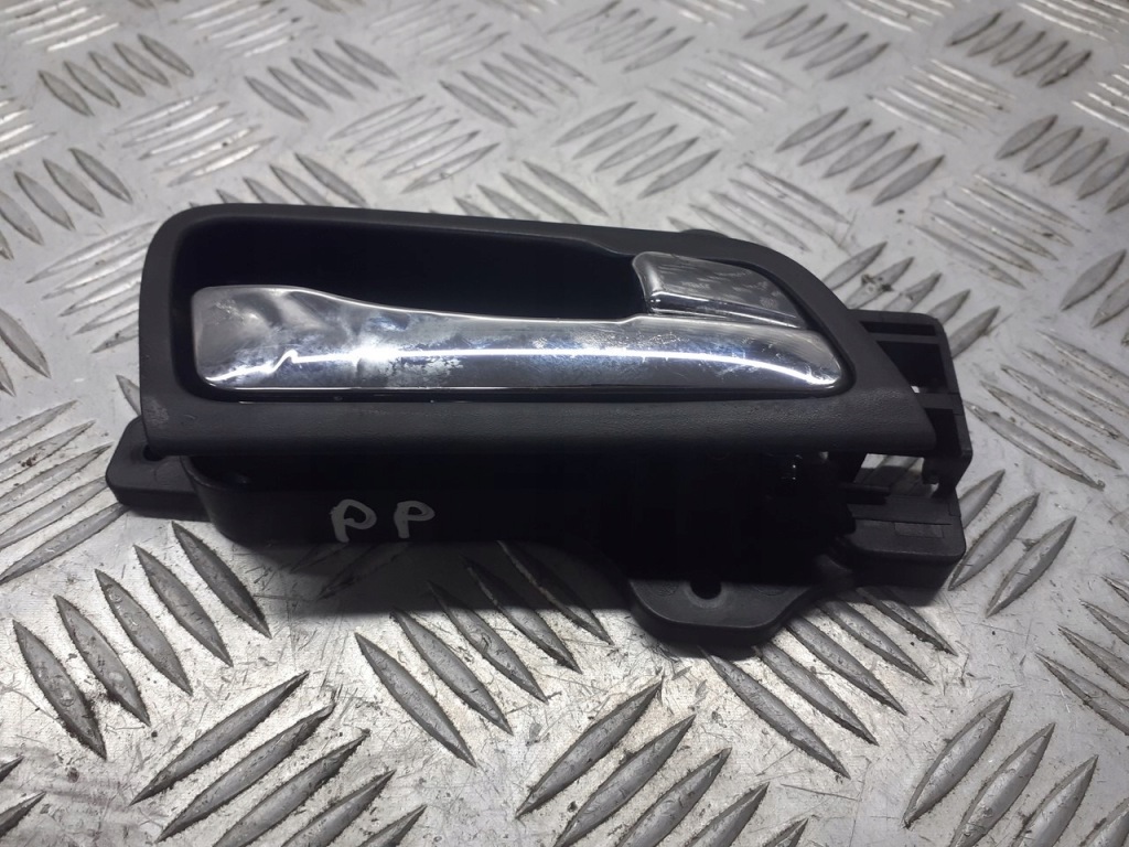 фото №1, Ручка правая передняя внутренняя hyundai i30 i 1.6 crdi 82623fd000