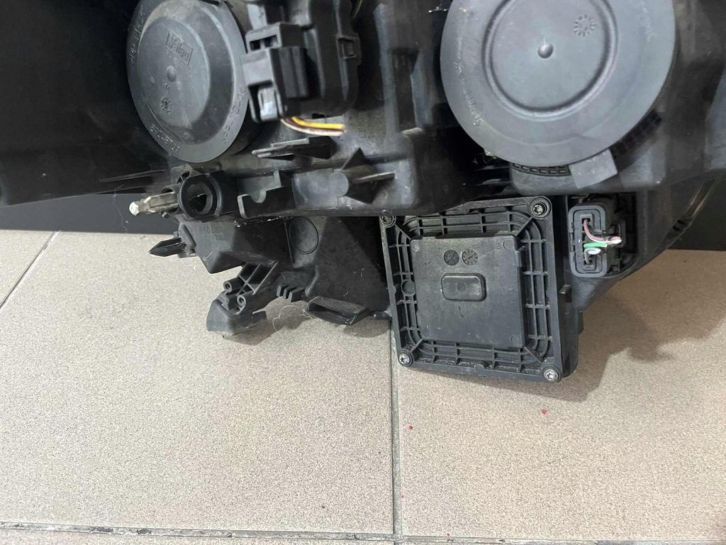 фото №9, Renault megane iv лампа левая левый перед передняя eu 260602792r