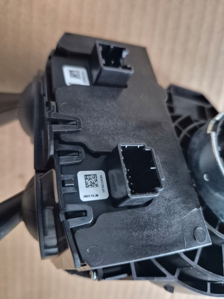 Купить Переключатель комбинированный подрулевой переключатель mg zs 17- рестайлинг  2023 rok 10337743 европа