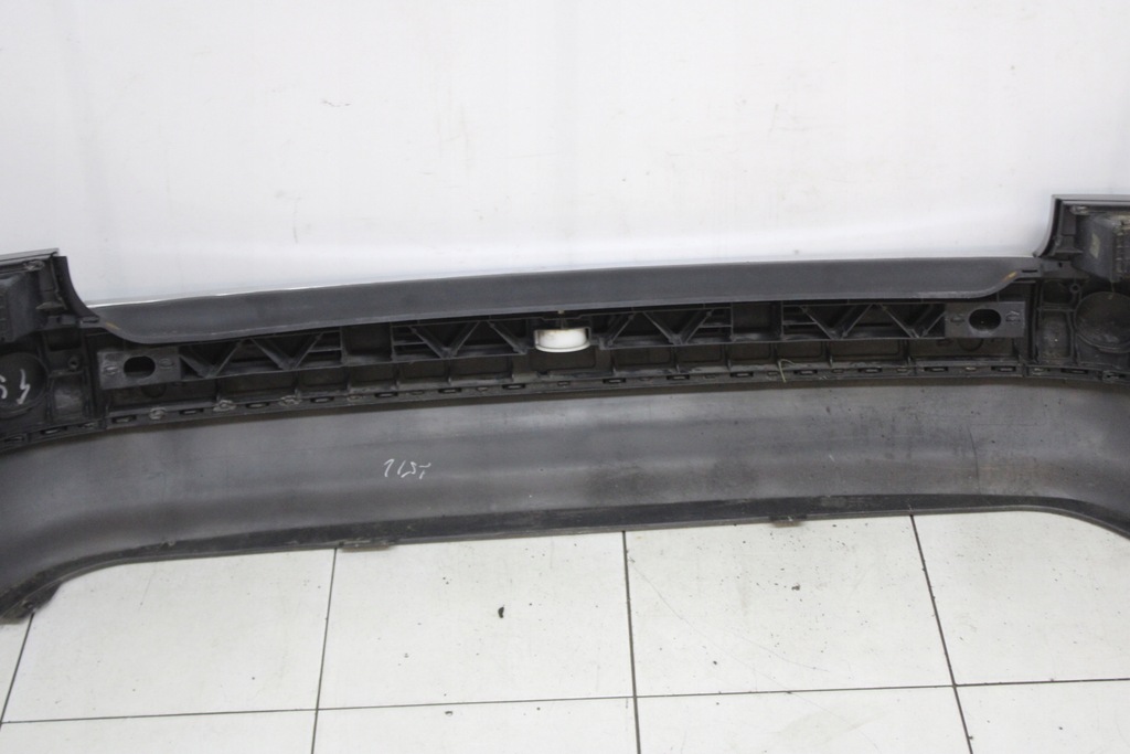 фото №8, Audi a4 b6 kombi 00r- бампер задняя задний lx7z