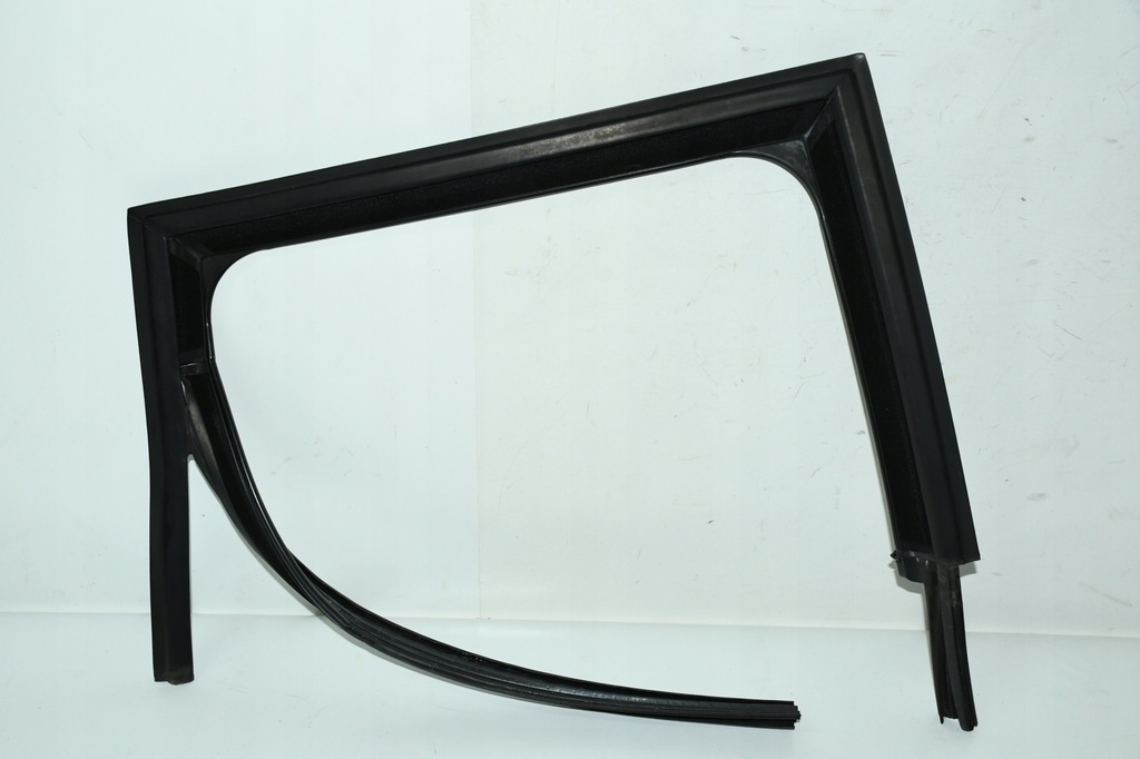 фото №1, Рамка прокладка двері правий задня 7322444 mini one cooper f55