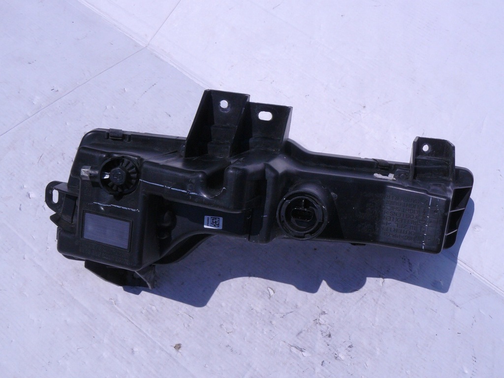 фото №5, Tesla 3 противотуманная фара правый led