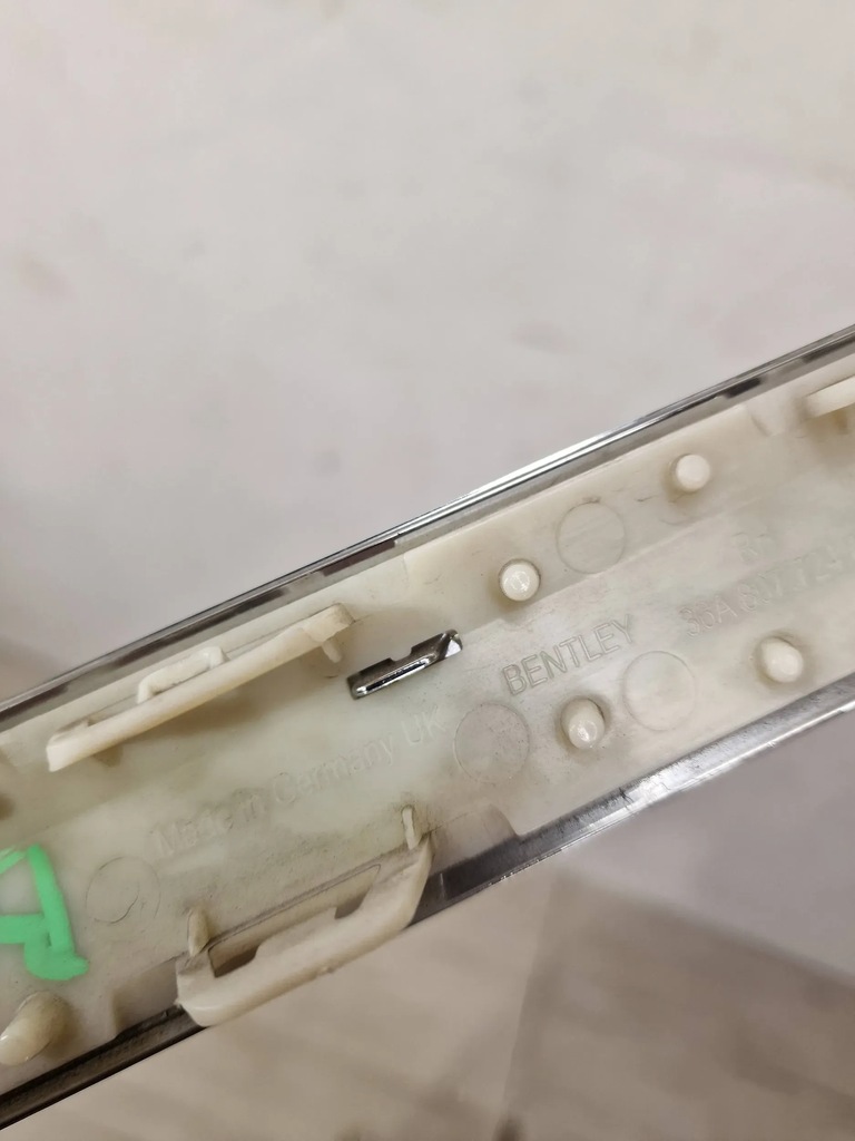 фото №6, Bentley bentayga lift хром бампера задняя правая сторона