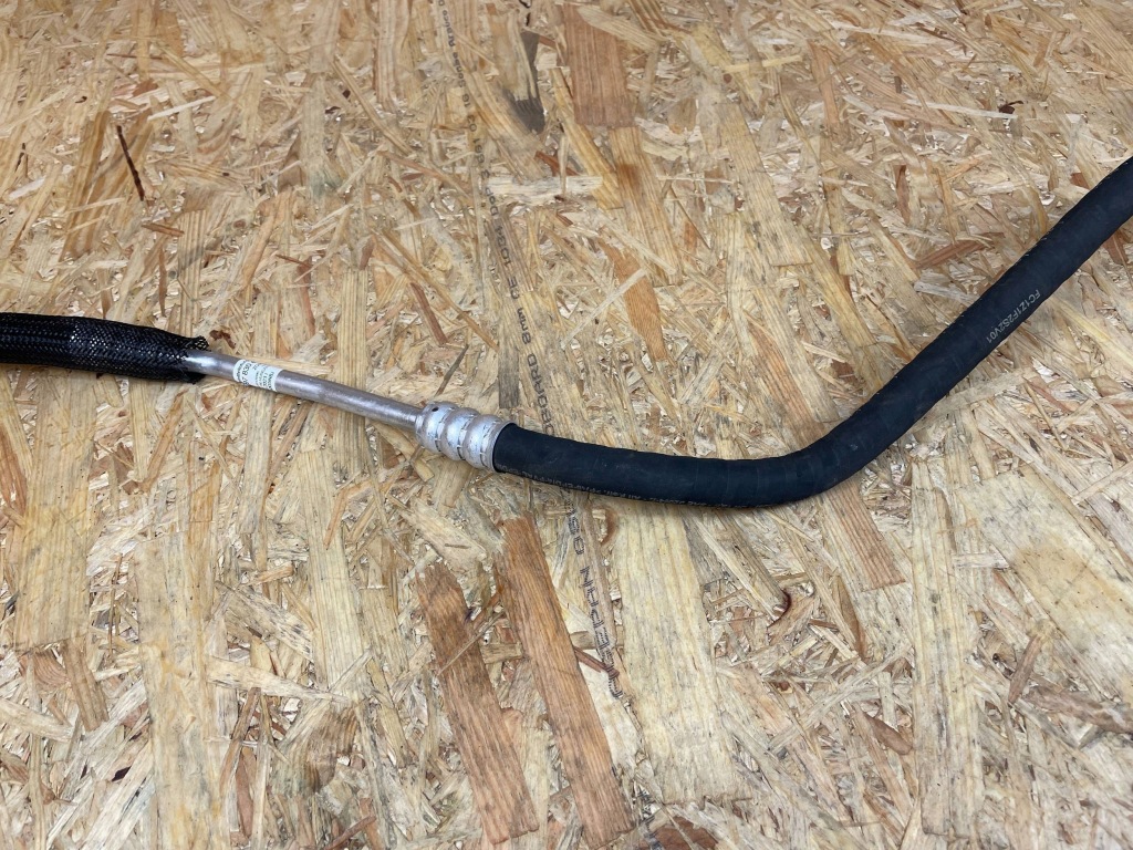 Купити Патрубок трубка шланг кондиціонера mercedes eqe w295 a2978304603