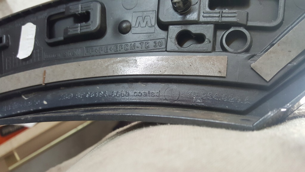 Купить Молдинг дверь правый задняя audi e-tron 4ke854820a 4ke853026e демонтаж