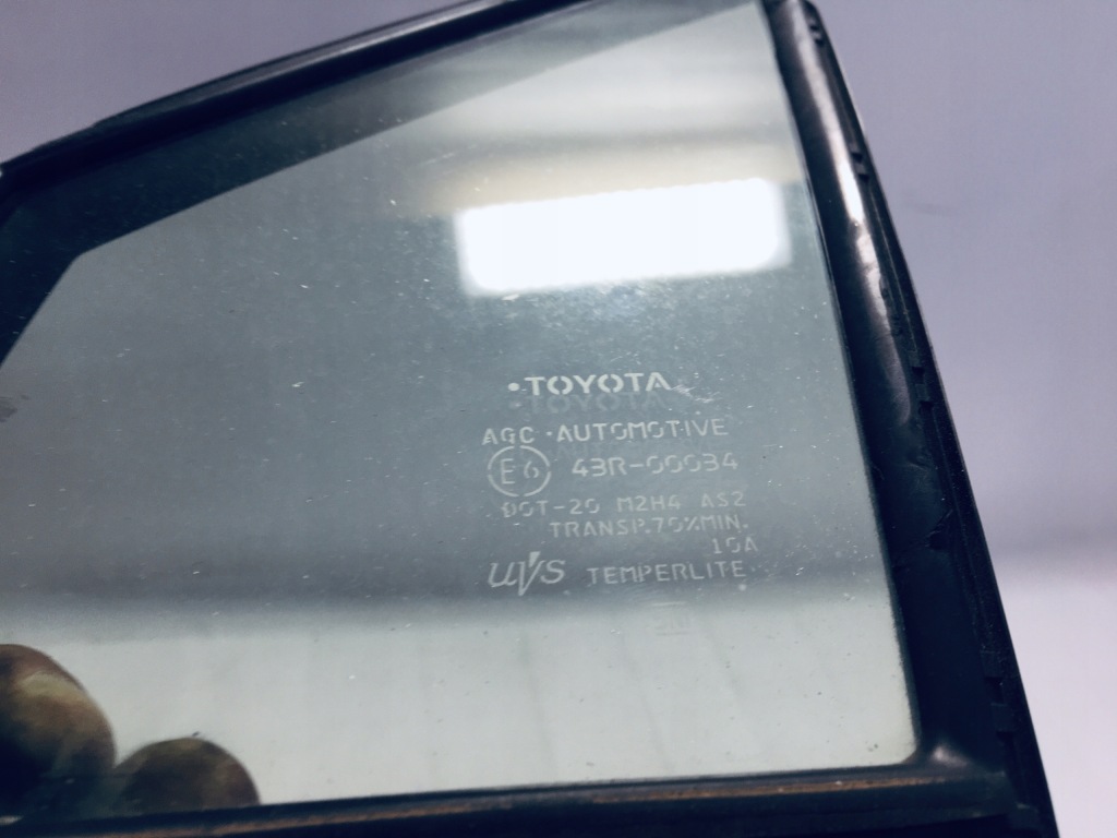 фото №3, Скло двері лівий перед toyota prius iv 15-