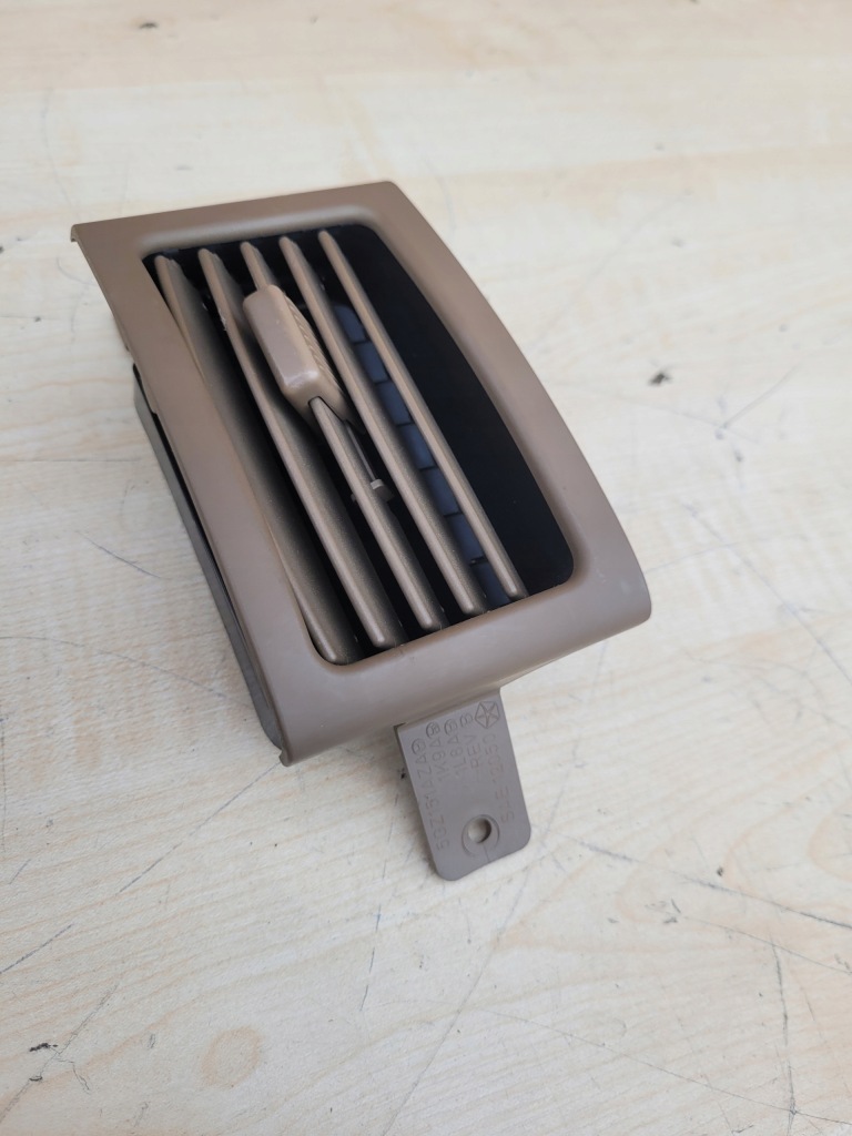 фото №5, Jeep grand cherokee wj 99-04r решётка воздуховод средняя