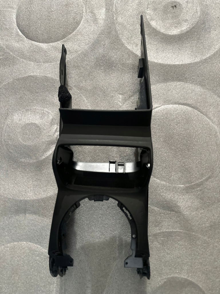 фото №1, Audi r8 туннель средний 423863243.....