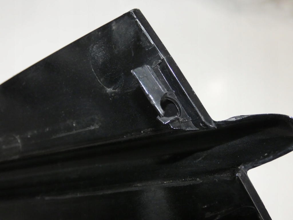 Решітка бампера ліва ford kuga 1 рестайлінг  318. Доставка