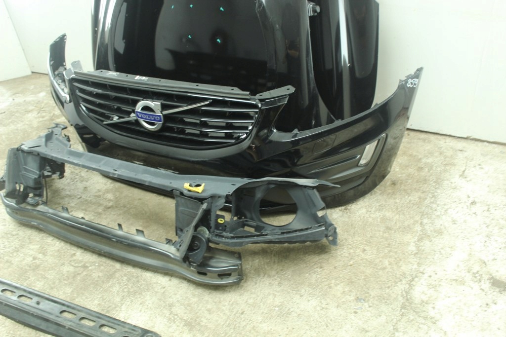 Volvo xc60 рестайлинг  капот бампер фара усилитель балка крыло  r-desing 13r+ Киев