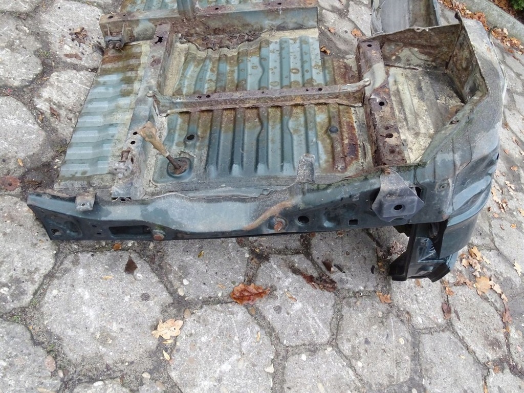 фото №4, Toyota previa ii 00-06 pas задний пол