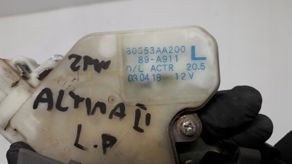 фото №6, Altima l31 02-06 замок левый перед 80553aa200