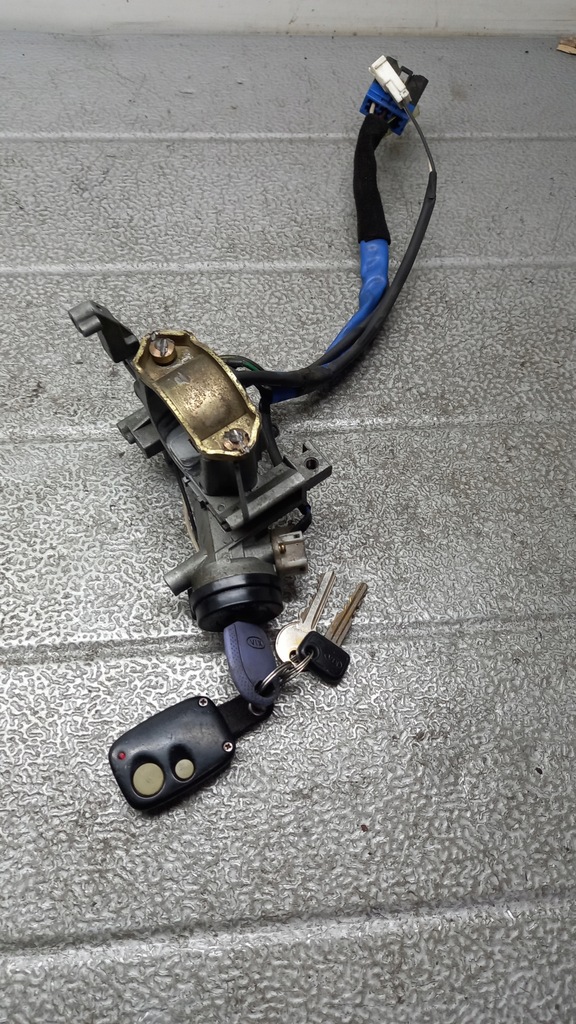 фото №1, Замок запалювання kia carnival ii 02r 2.9td