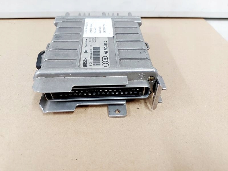 фото №6, Audi a6 c4 2.0 16v бортовой компьютер двигателя блок управления ecu